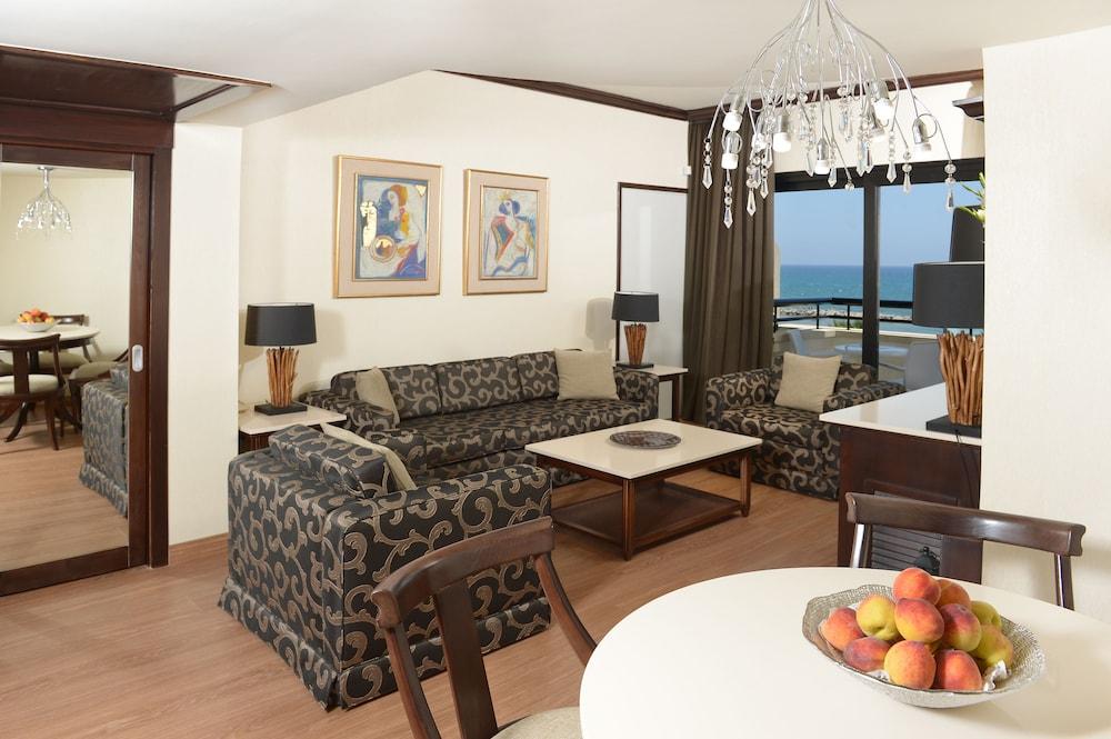 Palm Beach Hotel & Bungalows ラルナカ エクステリア 写真